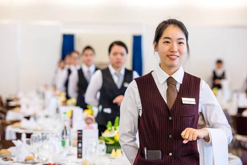 Đào tạo chứng chỉ Nghiệp vụ Bar/ Buồng phòng/ Quản trị khách sạn – 2024